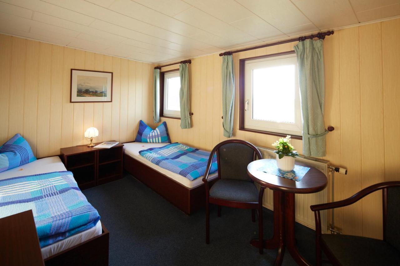 Hotelschiff Stinne Вустров Екстериор снимка
